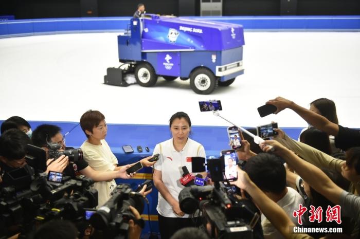 在首都体育馆举行的媒体公开课揭幕中国短道速