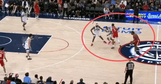 伦纳德创历史纪录：连续51场20+成唯一30+达成者