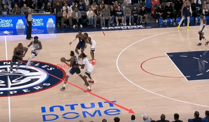 伦纳德创历史纪录：连续51场20+成唯一30+达成者