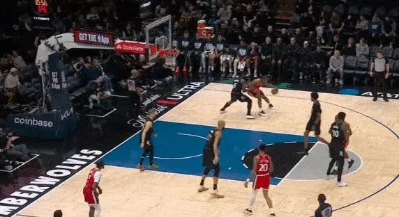 伦纳德创历史纪录：连续51场20+成唯一30+达成者