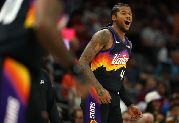 杰伦·格林：从季后赛失利到附加赛复仇的蜕变之