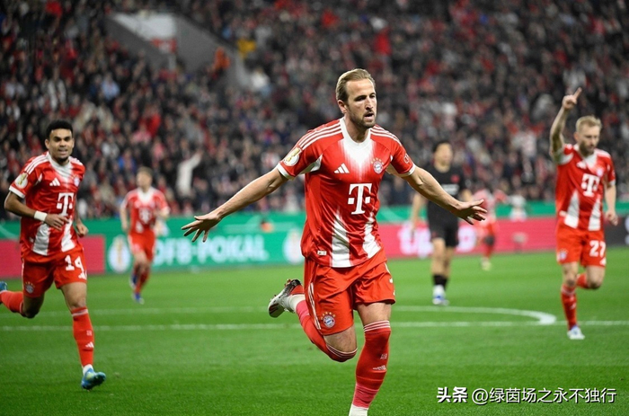 曼城客场力克伯恩利登顶英超 拜仁晋级德国杯决