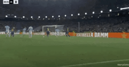 曼城客场力克伯恩利登顶英超 拜仁晋级德国杯决