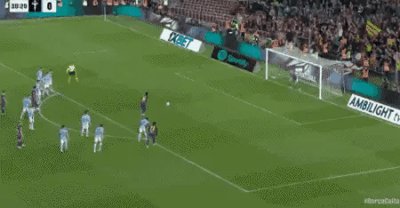 曼城客场力克伯恩利登顶英超 拜仁晋级德国杯决